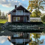 Puhkemaja Cozy Sauna House At Sinso Talu